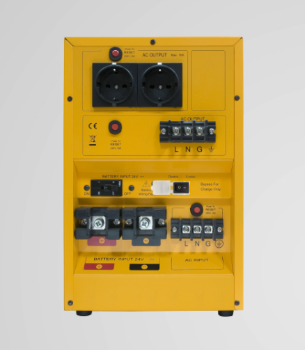 CyberPower CPS1500PIE inverter 1500VA, pamja 3