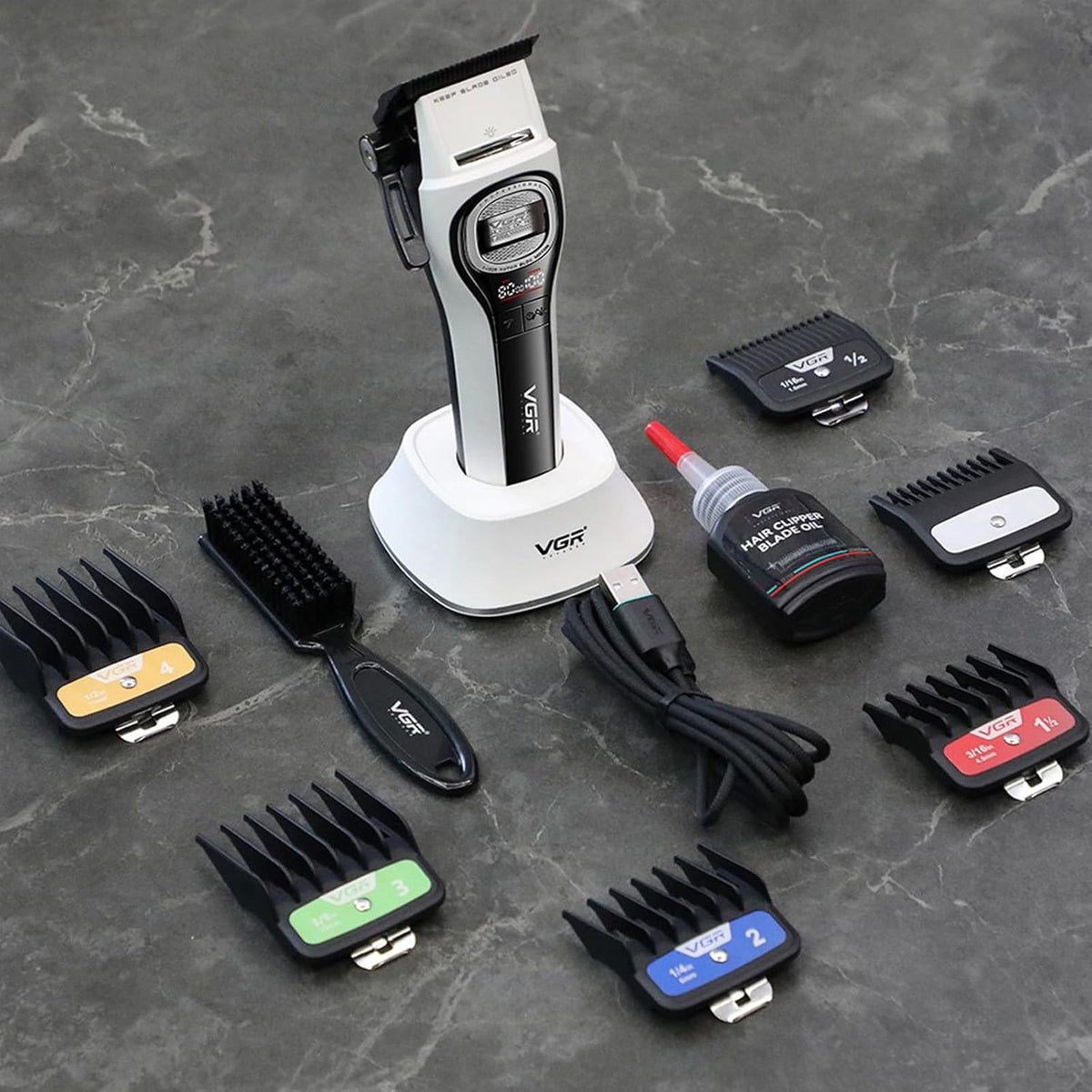 Vgr V-888C Makinë e madhe profesionale me teh Mim Dlc, motor Bldc 8000 RPM, bateri 2500 mAh – Makinë Qethjeje, pamja 7