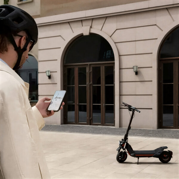 Segway-Ninebot ZT3 Pro E Skuter Elektrik 25 km/h me Autonomi 70 km, Motor 1600W, Goma 11 Inç dhe Pezullim të Dyfishtë